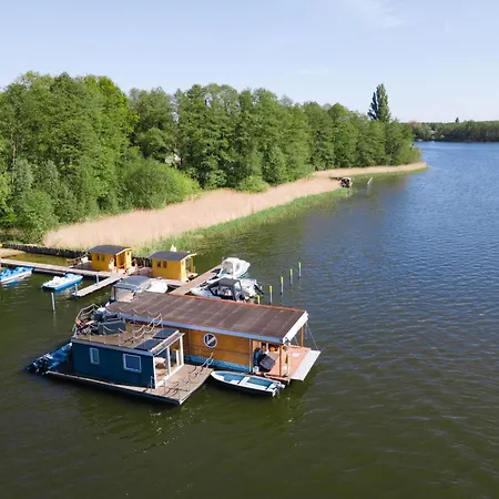 1 By Interhome Lehnin